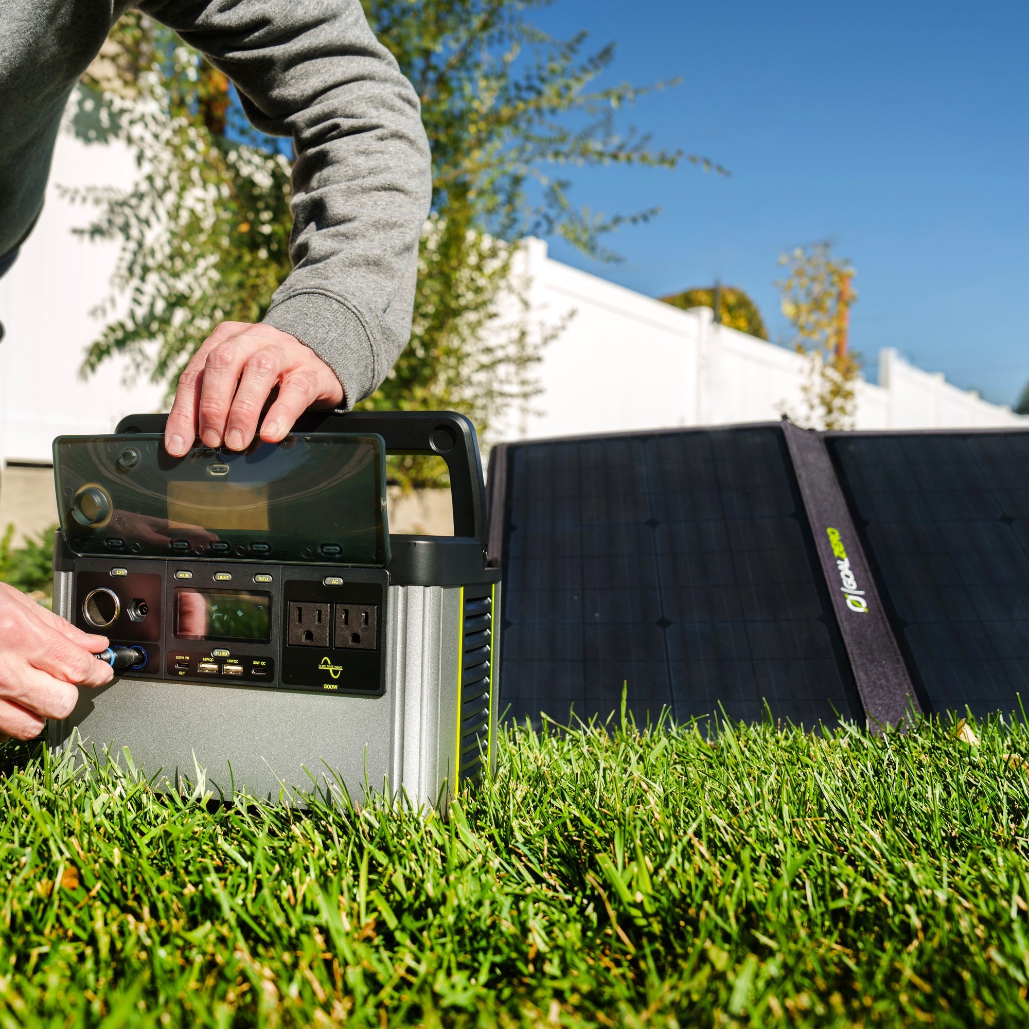 Yeti 500 + Nomad 50 Solar Generator 37000 Yeti500 Lifestyle Print 2023 Home 18 Medium 65ff443d B279 463f 93b1 E6f2af3be555