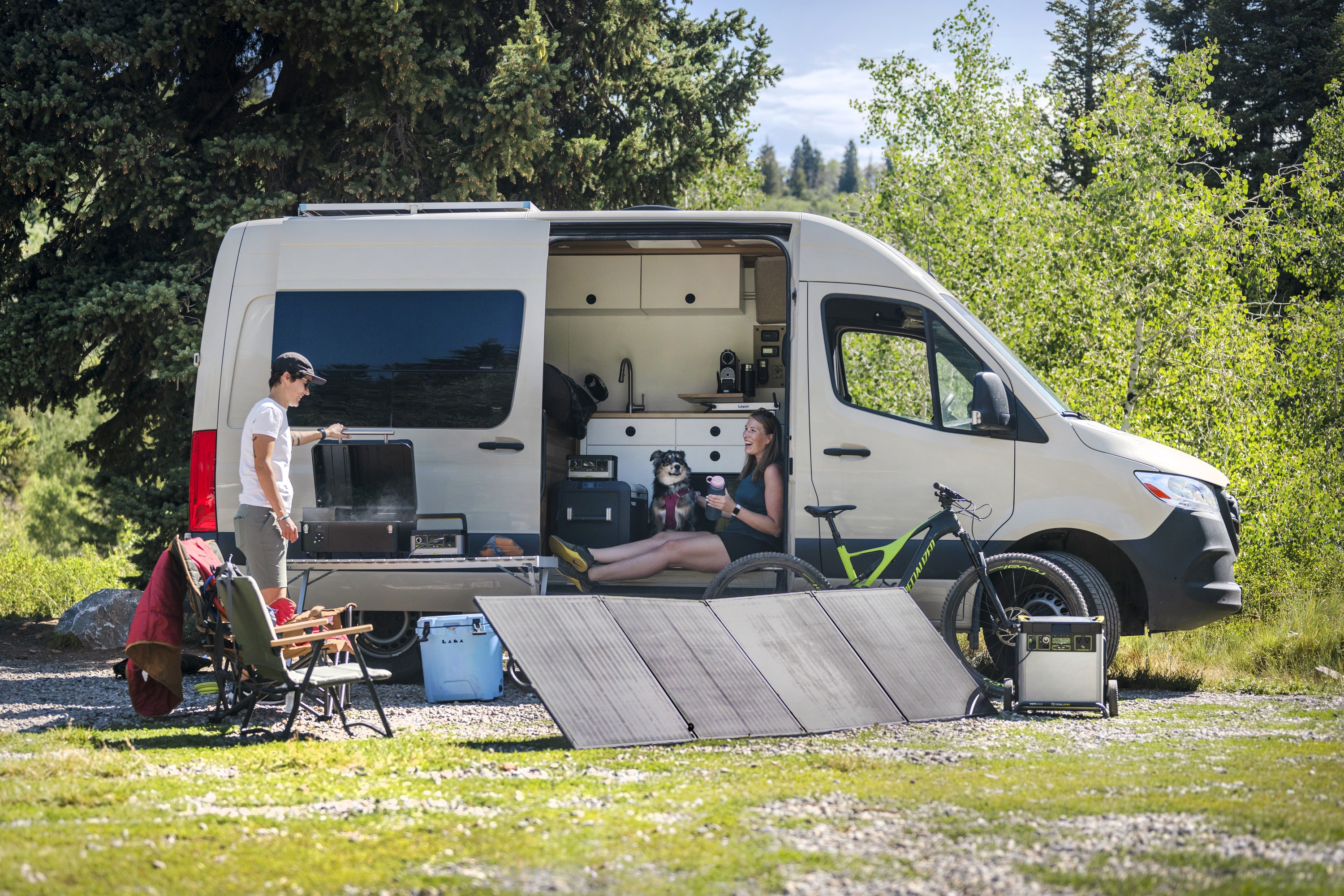 Yeti 1000 Core + Ranger 300 BC Solar Generator Boulder 100 Kita