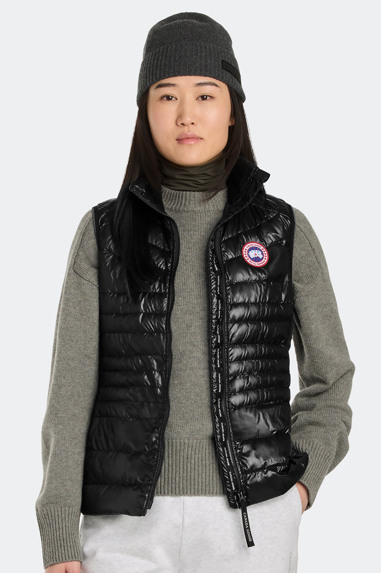 2723W_61_on_front_01 Canada Goose Women’s HyBridge® Lite Vest - Image 1